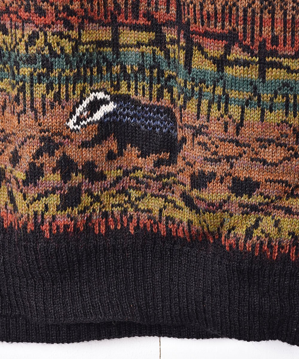 イギリス製 アニマル柄 クルーネックセーター - 古着のネット通販 