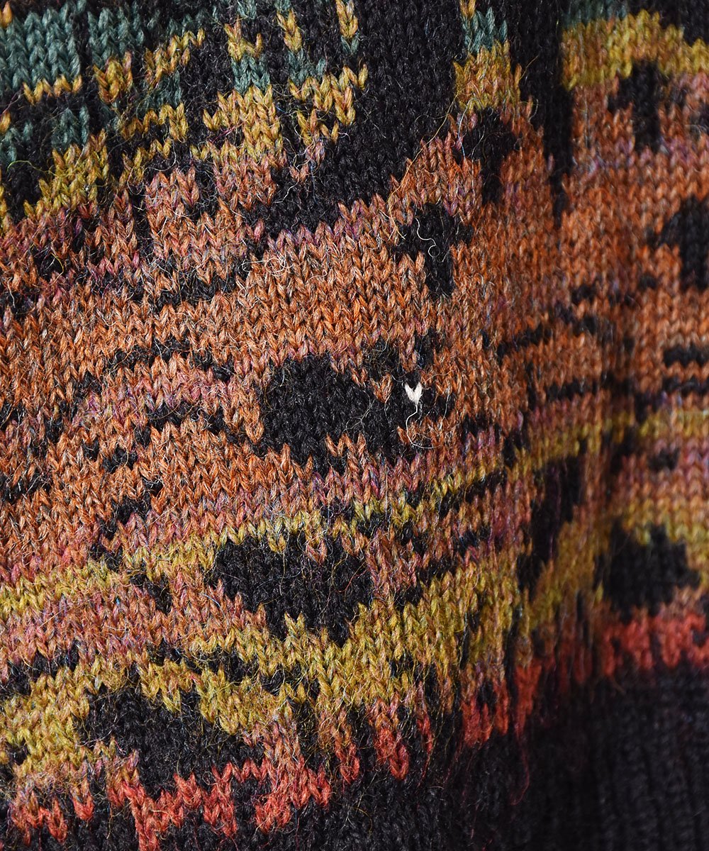 イギリス製 アニマル柄 クルーネックセーター - 古着のネット通販