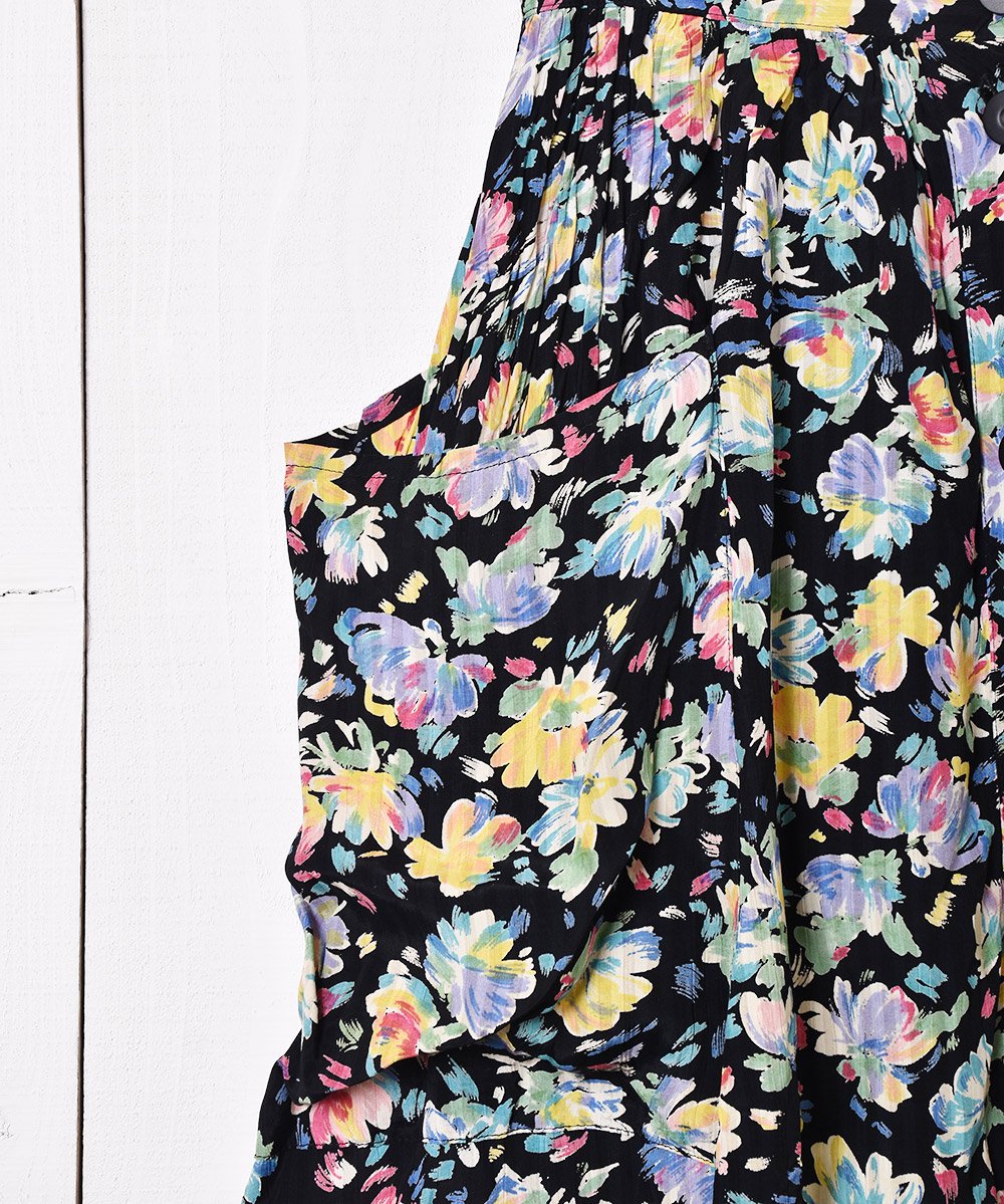 ヨーロッパ製 フロントボタン 花柄ロングスカート - 古着のネット通販 