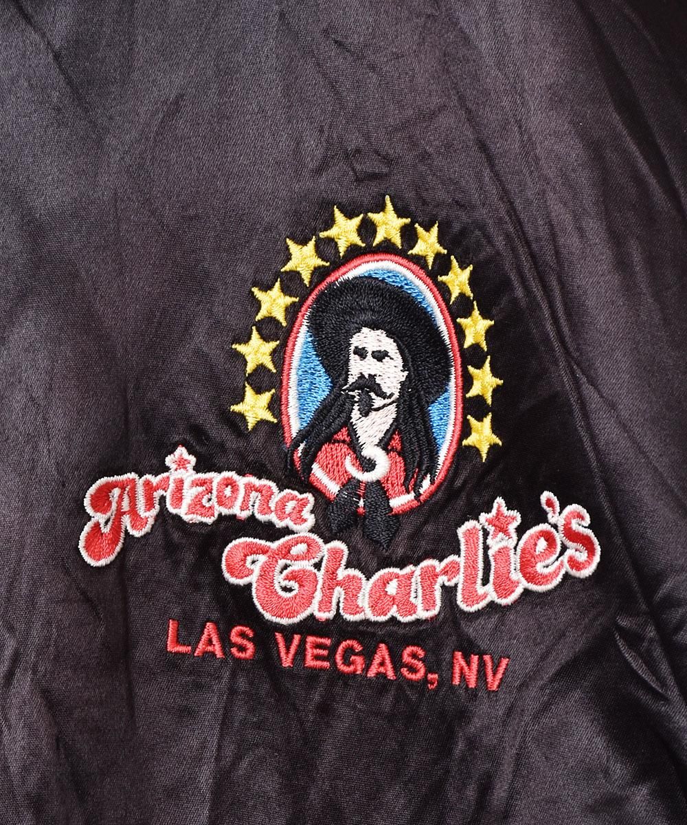 アメリカ製 Arizona Charlie's 刺繍 ナイロン ジャケット - 古着 アメリカ製 Arizona Charlie's 刺繍 ナイロン ジャケット - 古着