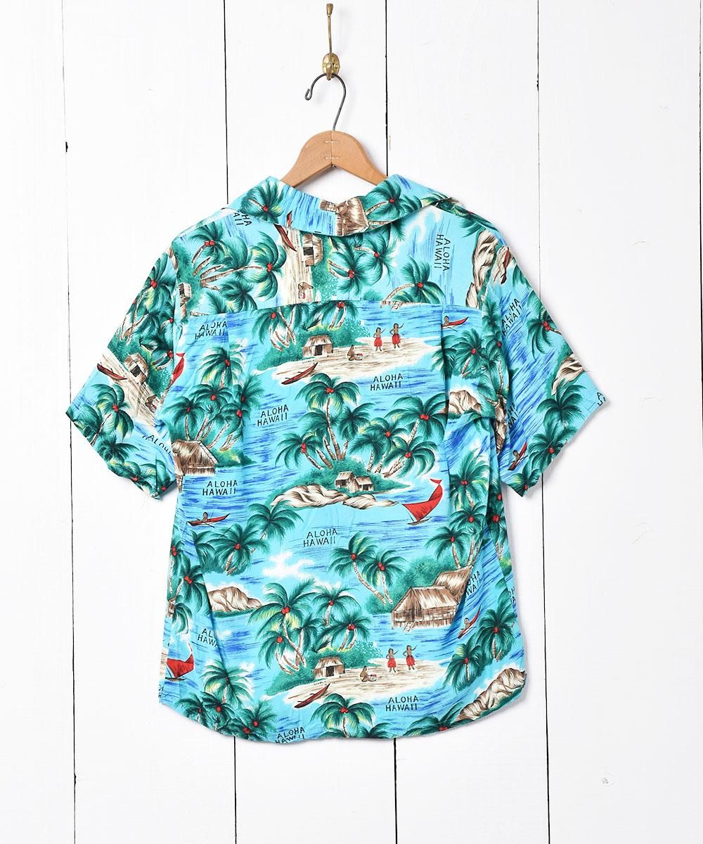 60s 日本製 アロハ ハワイアンシャツ レーヨン ヴィンテージ古着 60s LUAU レーヨン アロハシャツ ハワイアン 日本製 花柄
