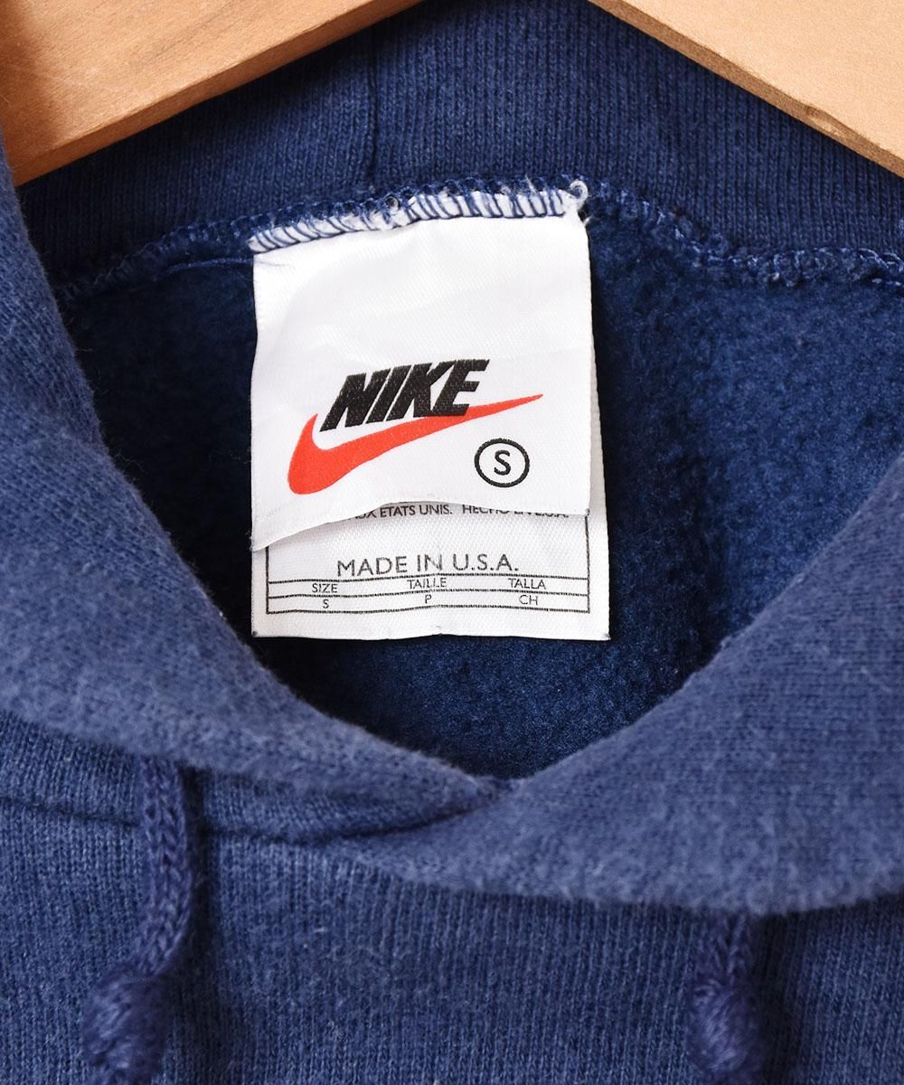 90's アメリカ製「Nike」センタースウォッシュロゴパーカー 90's アメリカ製「Nike」センタースウォッシュロゴパーカー