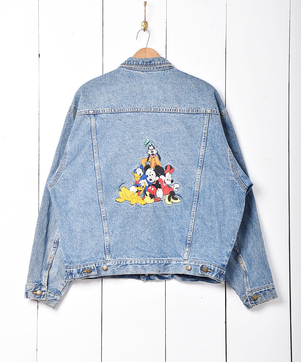 Disney キャラクター 刺繍入りデニムジャケット   古着のネット通販