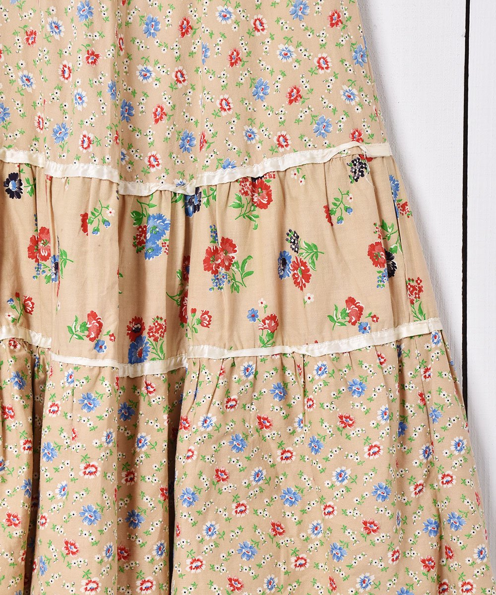 花柄 レースティアードスカート - 古着のネット通販サイト 古着屋 