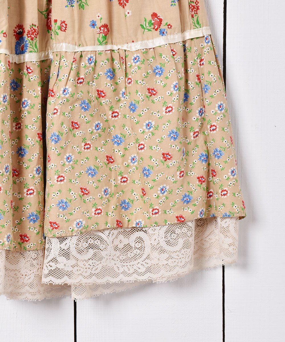 花柄 レースティアードスカート - 古着のネット通販サイト 古着屋 