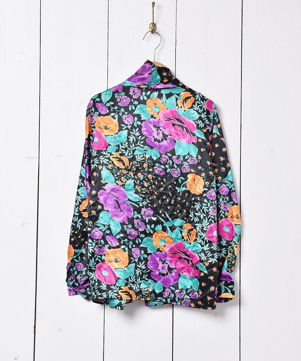花柄　フリル　ジャケット　変形　アシンメトリー　デニム　古着　ヴィンテージ アメリカ製 花柄 変形ジャケット - 古着屋グレープフルーツ