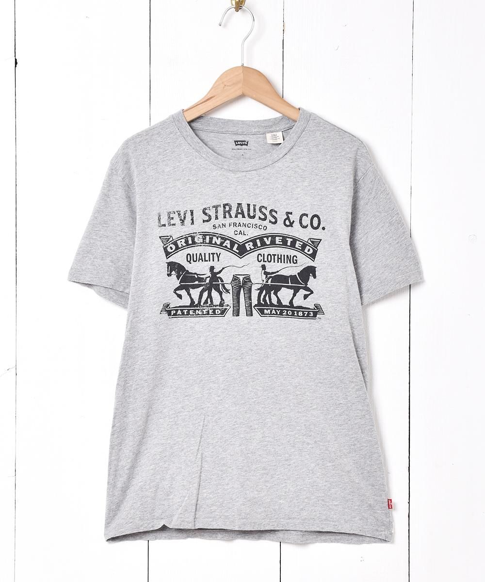 Levi's プリントTシャツ - 古着屋グレープフルーツ ムーン