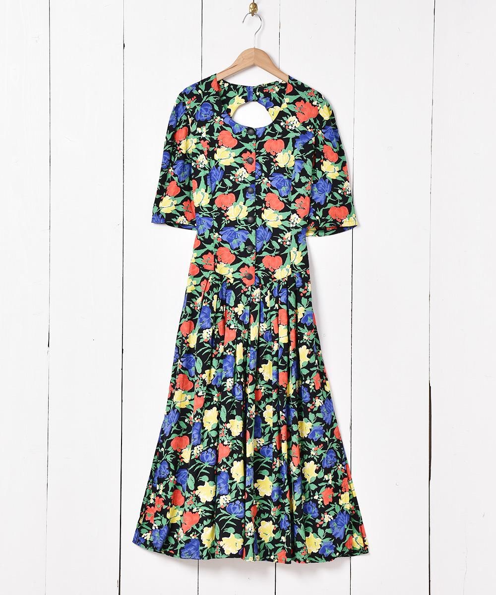 バックデザイン 花柄半袖ワンピース - 古着屋グレープフルーツ バックデザイン 花柄半袖ワンピース - 古着屋グレープフルーツ