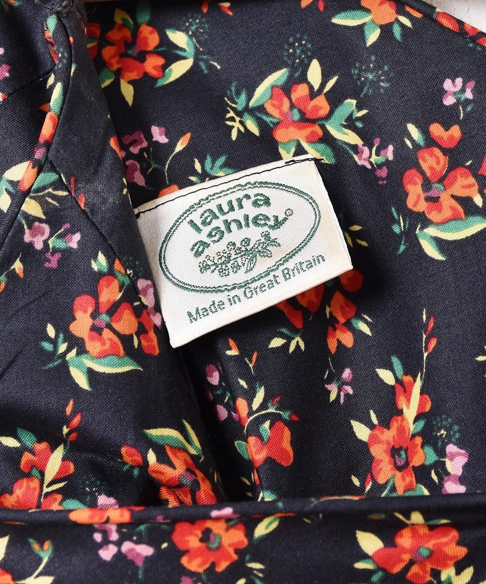 イギリス製 Laura Ashley 花柄 半袖ワンピース - 古着屋 イギリス製 Laura Ashley 花柄 半袖ワンピース - 古着屋