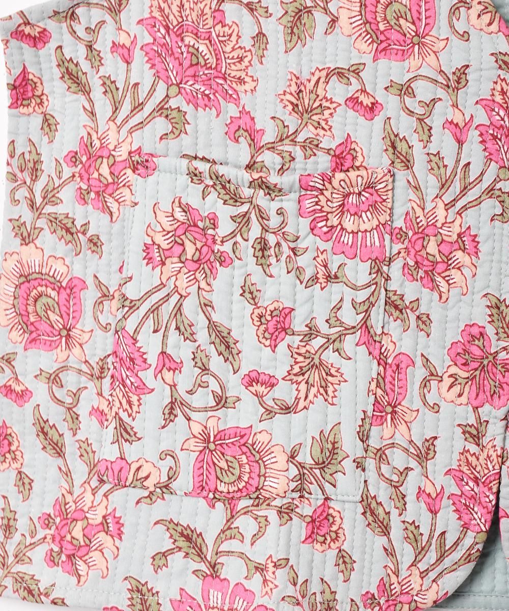 レオナール リバーシブル ベスト 花柄 キルティング トリム 刺繍Ω
