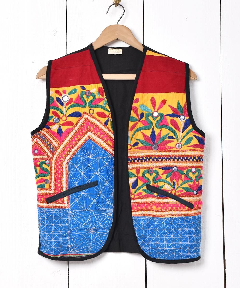 古着 ヴィンテージ vintage チャイナデザインペイズリー刺繍ベスト 古着 ヴィンテージ vintage チャイナデザインペイズリー刺繍
