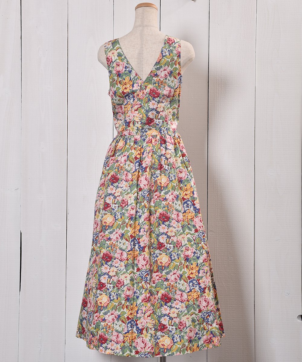 <img class='new_mark_img1' src='https://img.shop-pro.jp/img/new/icons14.gif' style='border:none;display:inline;margin:0px;padding:0px;width:auto;' />Flower Pattern Front Button Dress | ɥ쥹R1ͥ