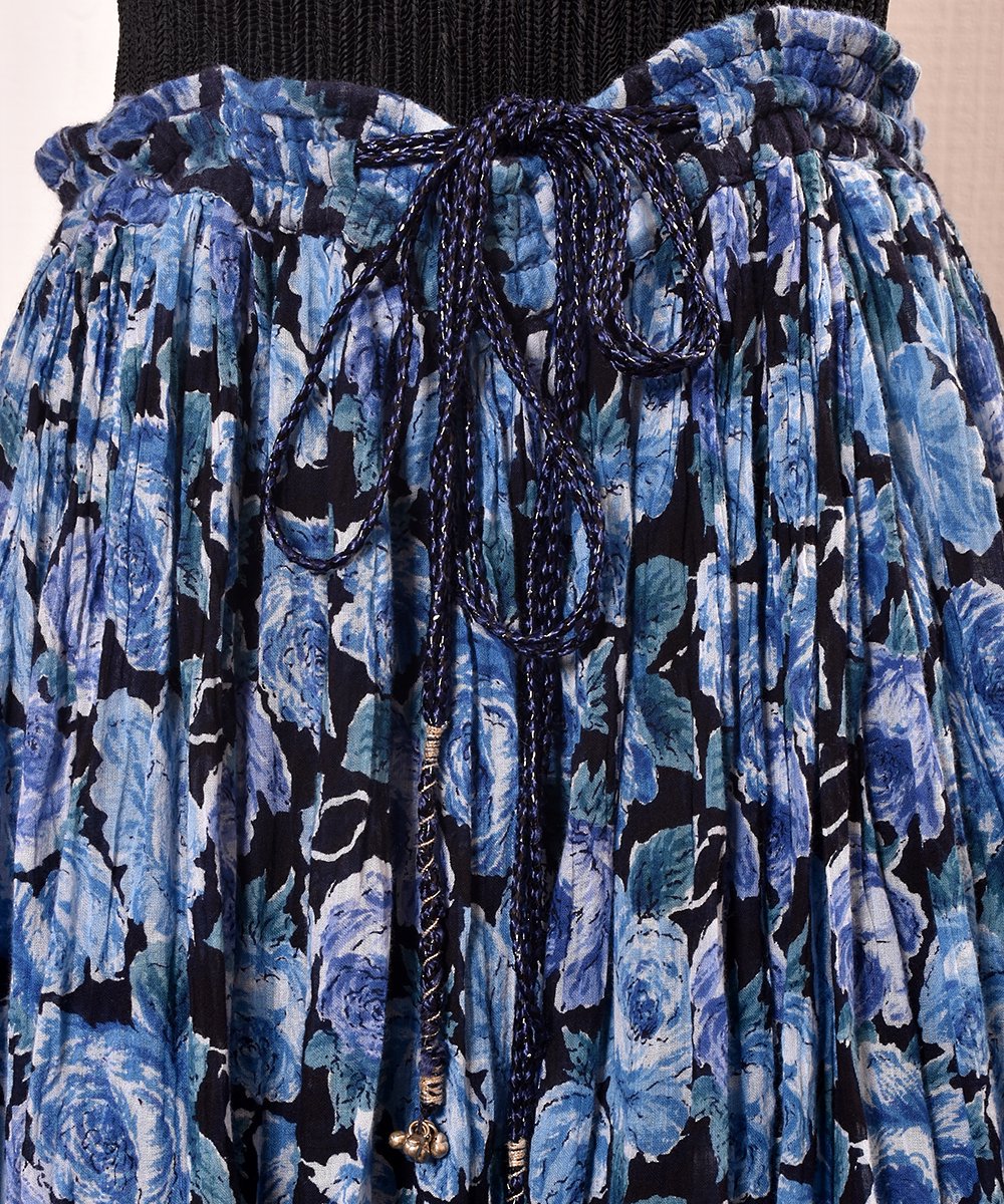 <img class='new_mark_img1' src='https://img.shop-pro.jp/img/new/icons14.gif' style='border:none;display:inline;margin:0px;padding:0px;width:auto;' />Made in India Indian Cotton Skirt Blue Roseå ʥ ֥롼 R1ͥ