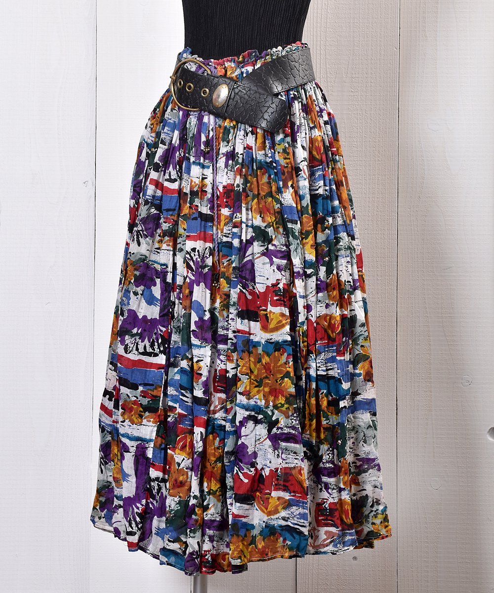 <img class='new_mark_img1' src='https://img.shop-pro.jp/img/new/icons14.gif' style='border:none;display:inline;margin:0px;padding:0px;width:auto;' />Made in India Indian Cotton Skirt Painting Flower Patternåʥ ڥȥե R1ͥ