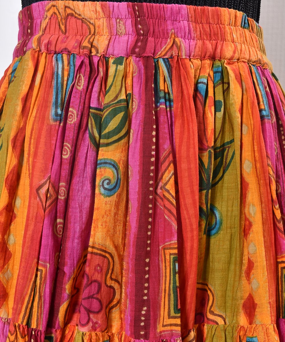 <img class='new_mark_img1' src='https://img.shop-pro.jp/img/new/icons14.gif' style='border:none;display:inline;margin:0px;padding:0px;width:auto;' />Made in India Indian Cotton Skirt Colorful  Botanical Patternåʥ եܥ˥ R1ͥ