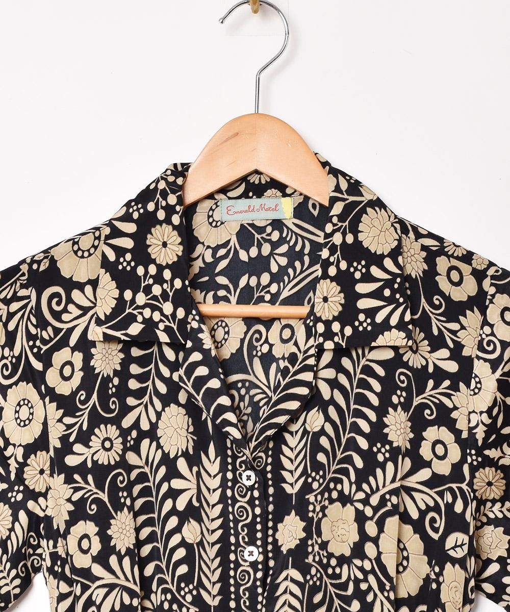 2ŸۡEmerald Motel ٥դ ץ󥫥顼ԡ ֥åͥ