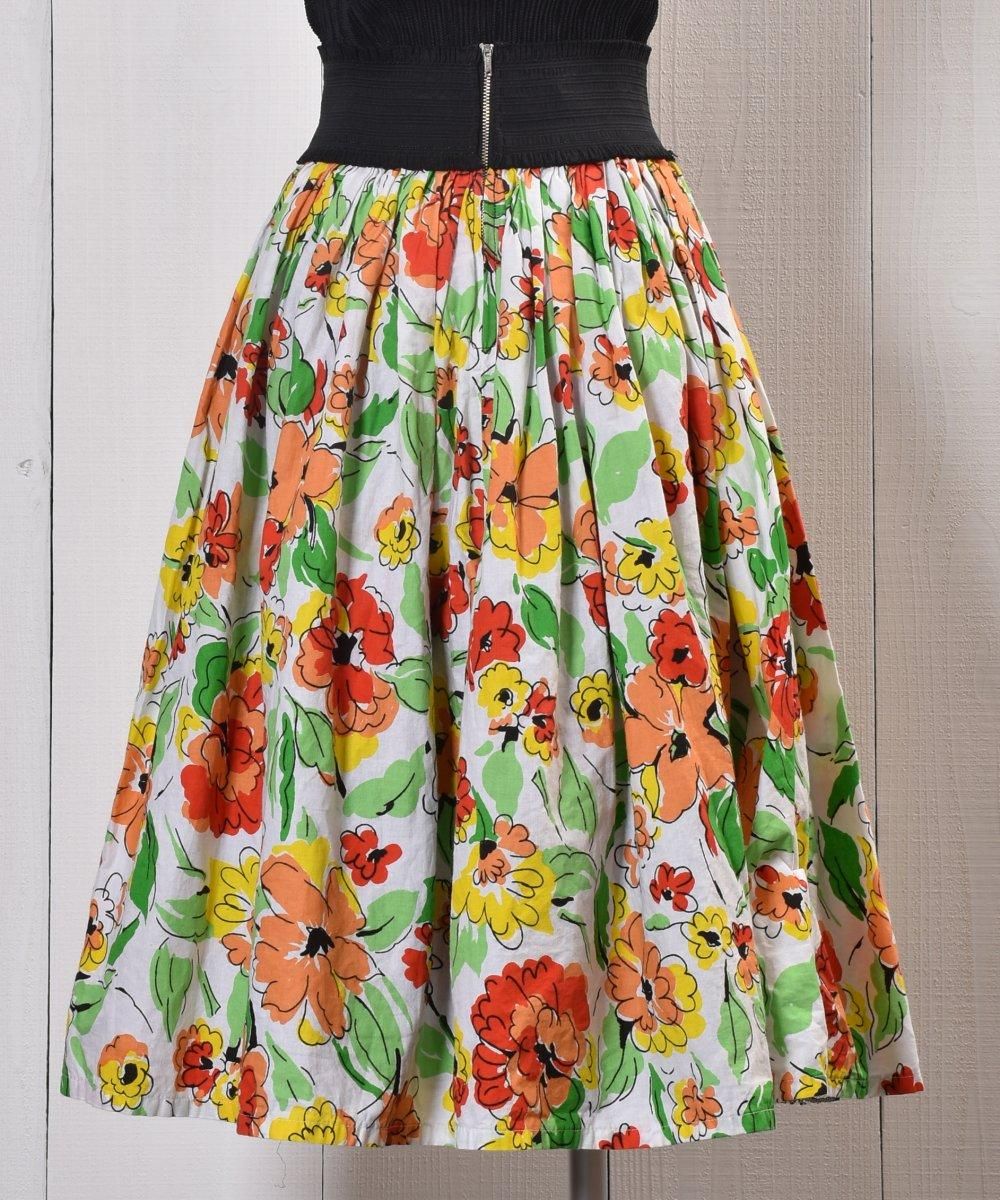 <img class='new_mark_img1' src='https://img.shop-pro.jp/img/new/icons14.gif' style='border:none;display:inline;margin:0px;padding:0px;width:auto;' />flower pattern Skirtò åۥ磻ȷϥͥ