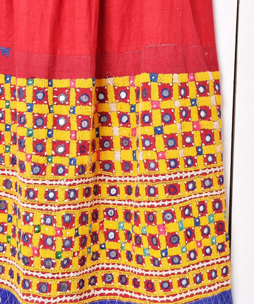 ミラーワーク 刺繍 ヴィンテージスカート - 古着屋 ミラーワーク 刺繍 ヴィンテージスカート - 古着屋