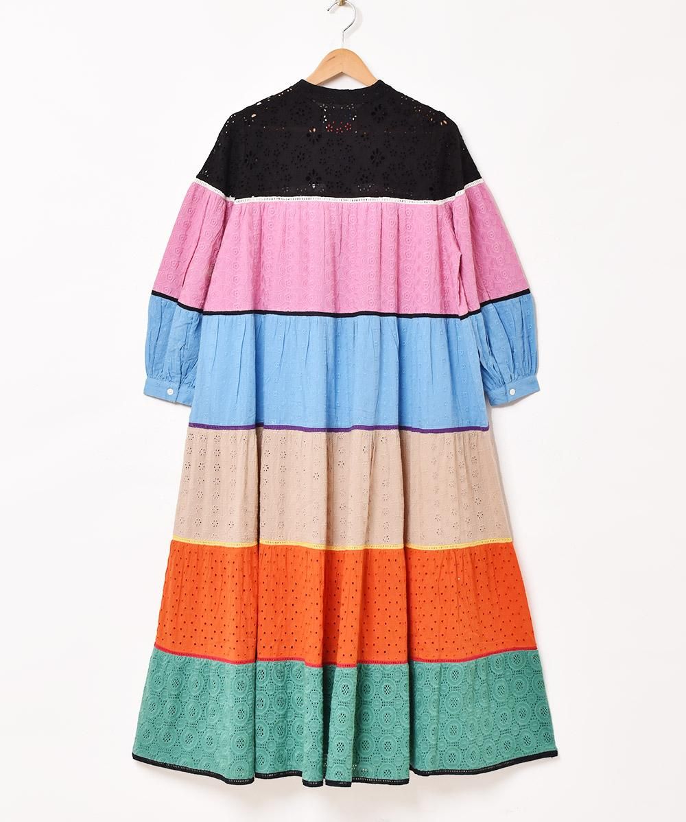 【メクル】ベロアロングワンピース（M）マルチカラー　総柄アート　パープル　長袖 メクル】ベロアロングワンピース（M）マルチカラー 総柄アート