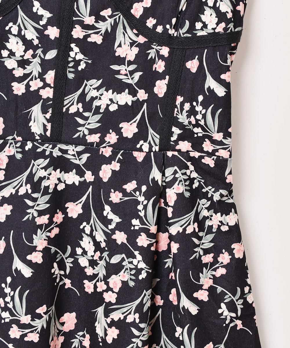 IKUKO 花柄ワンピース グレー/ブラック　中古品 IKUKO 花柄ワンピース グレー/ブラック 中古品 IKUKO 花柄ワンピース