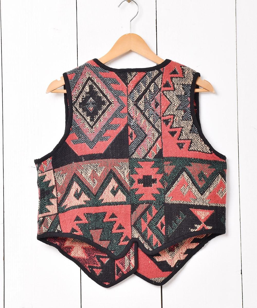 古布　タペストリー 8- 【2025新作】カッチ刺繍古布タペストリーの商品ページ｜卸