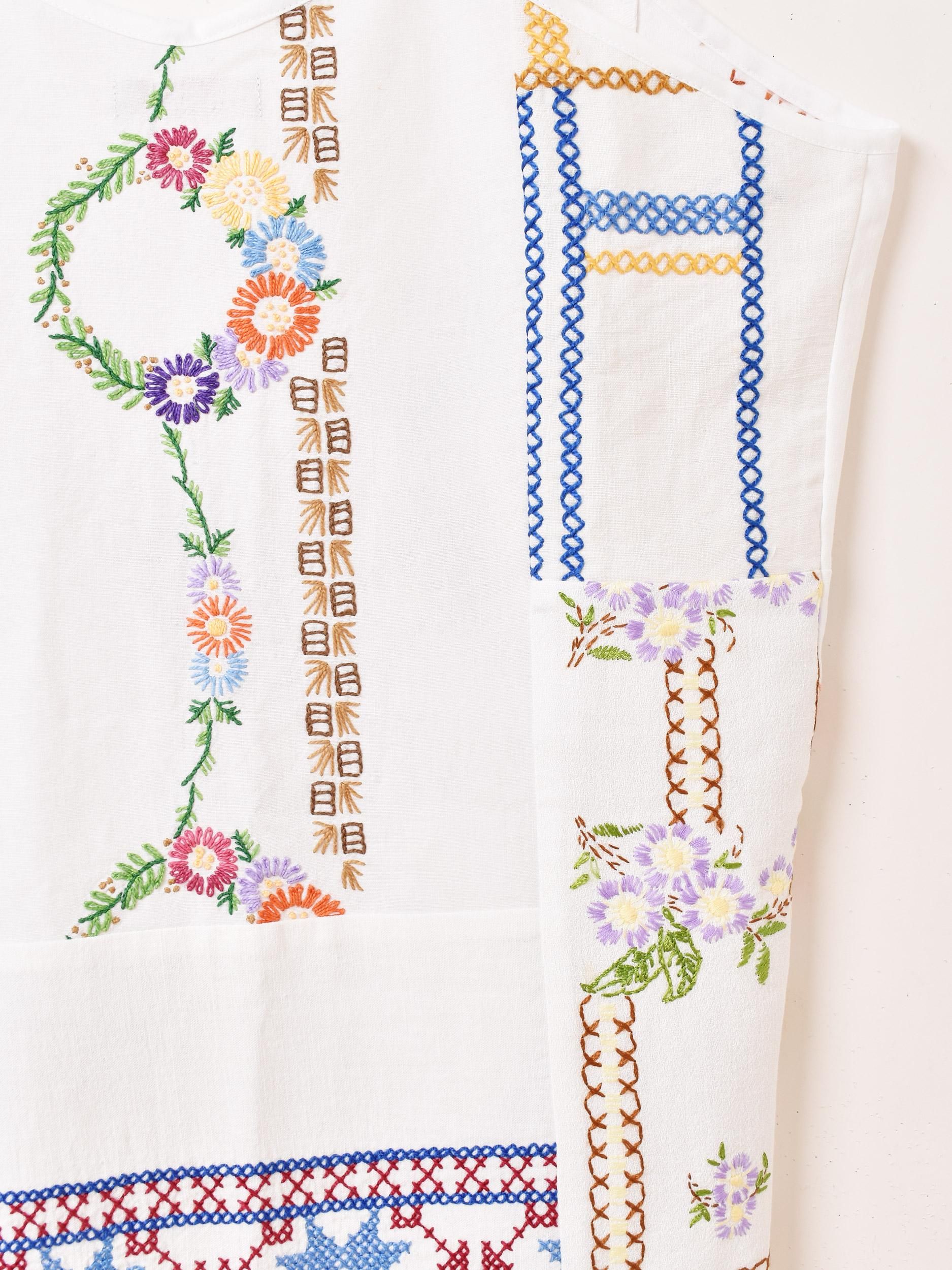 【一点物】花柄刺繍トップス　ヴィンテージファブリック　リメイク古着 一点物】花柄刺繍トップスヴィンテージファブリックリメイク古着