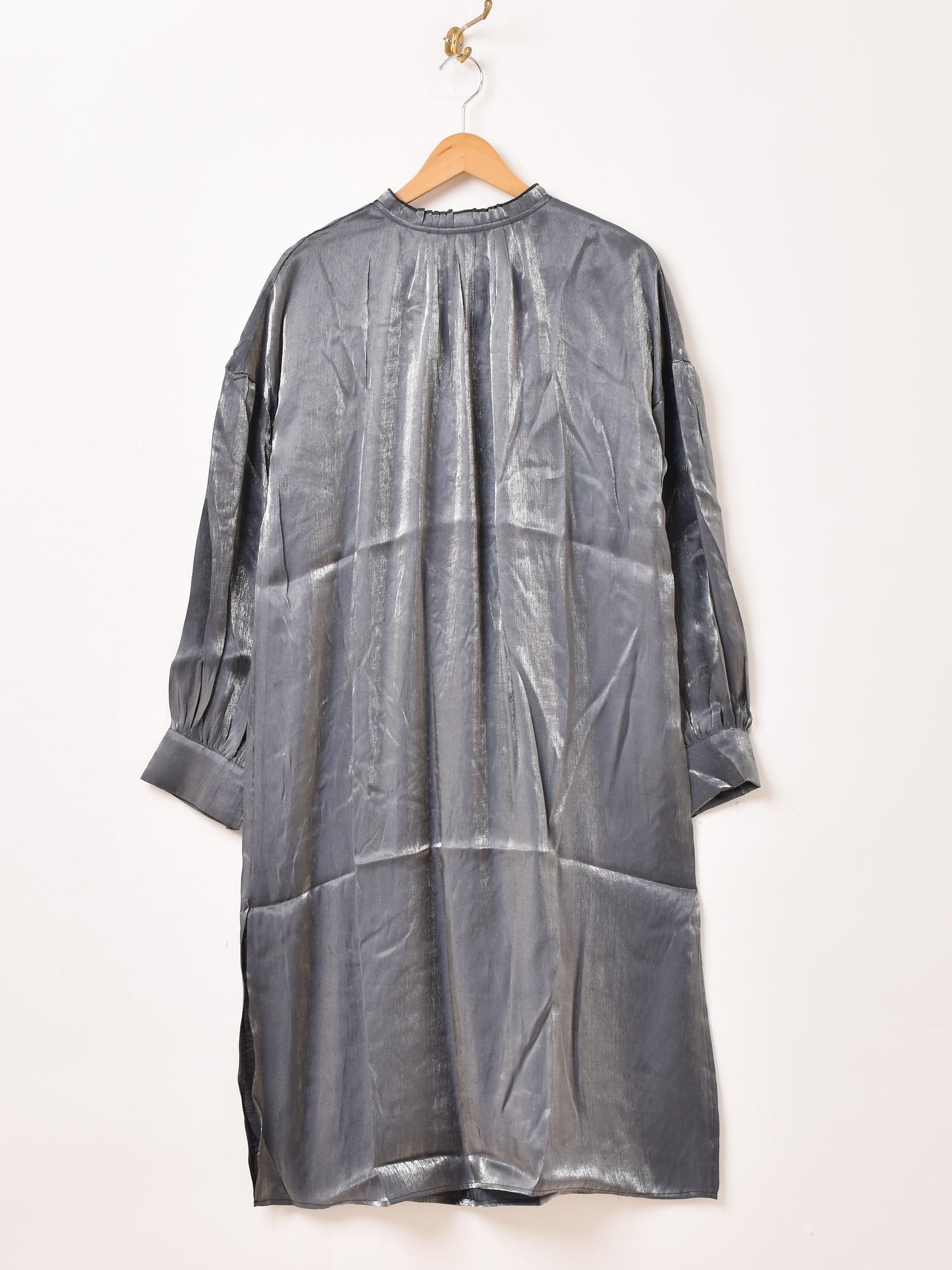3色展開】「Meridian」長袖 シャイニーサテン ワンピース グレー