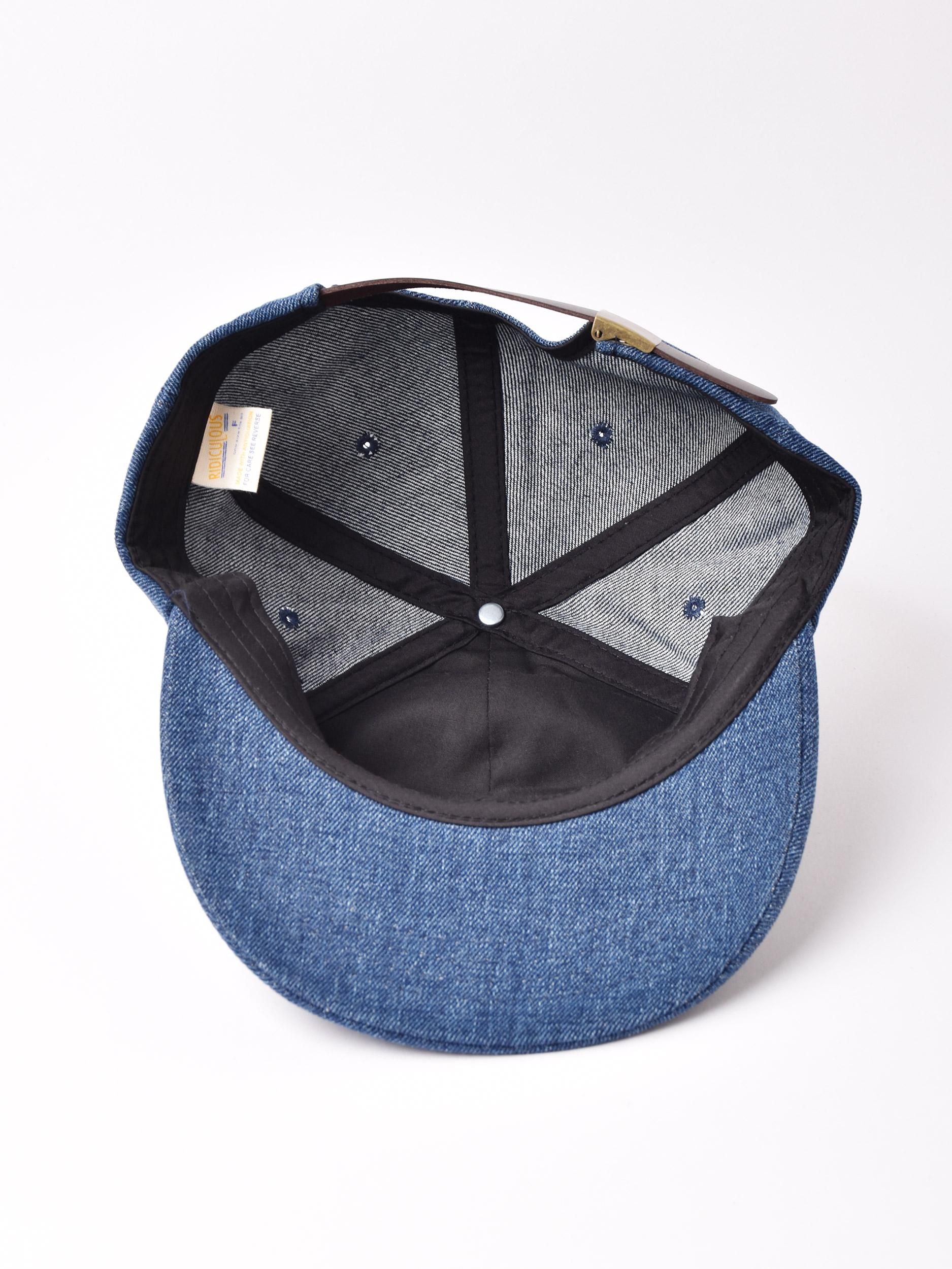 2色展開】レザー風エンブレム デニムキャップ「STRAYER」 ブルー
