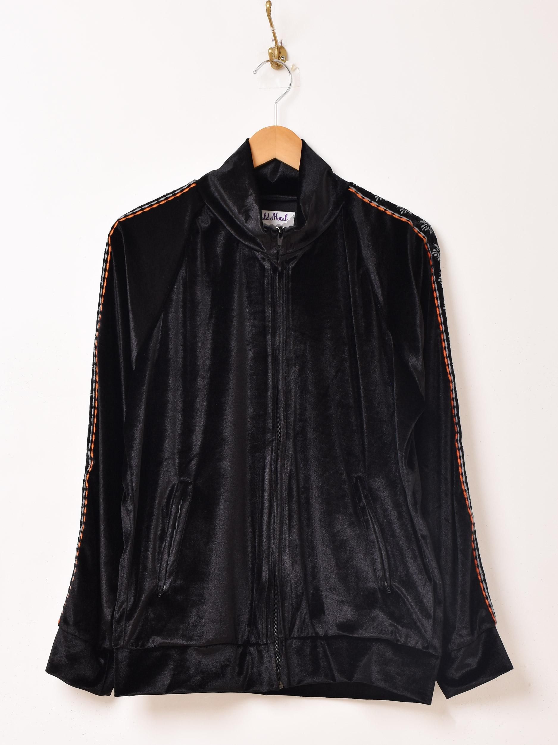 3色展開】「Emerald Motel」刺繍入り ベルベット トラックジャケット