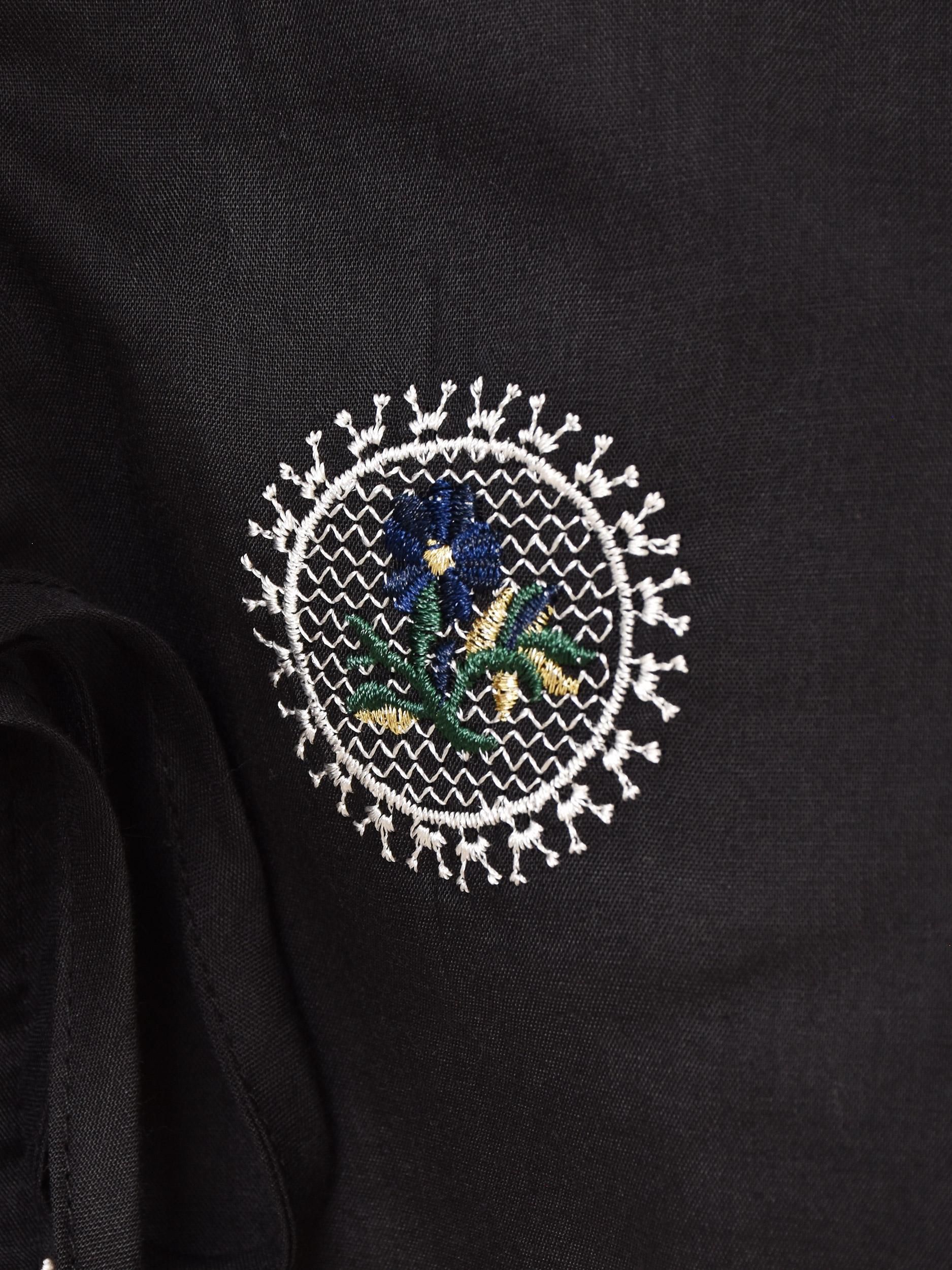 DOUBLE しかた MAISON ムーンアラベスクインド刺繍半衿・黒