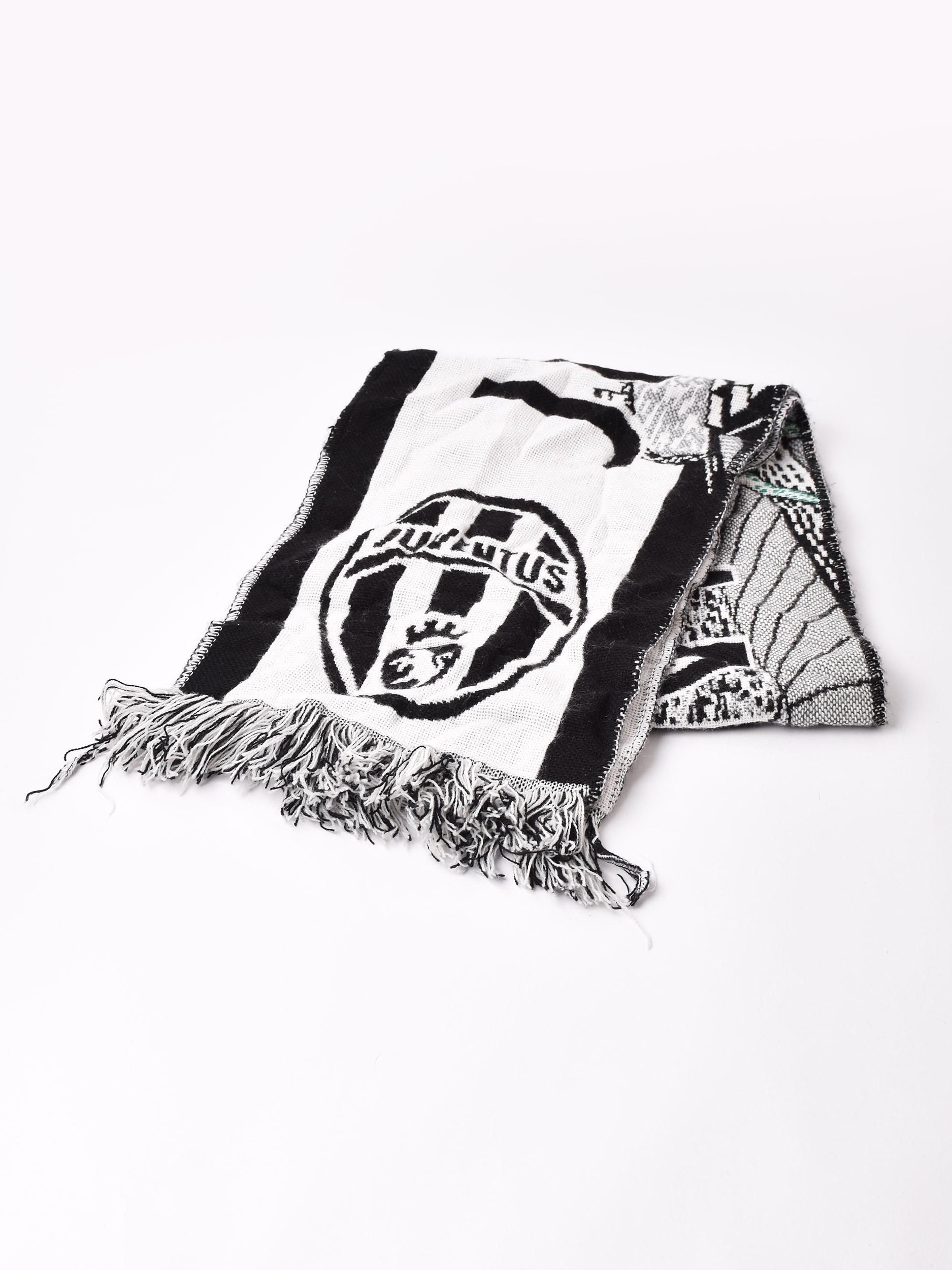 Juventus FC マフラー | オフィシャルグッズ - 古着屋 Juventus FC マフラー | オフィシャルグッズ - 古着屋