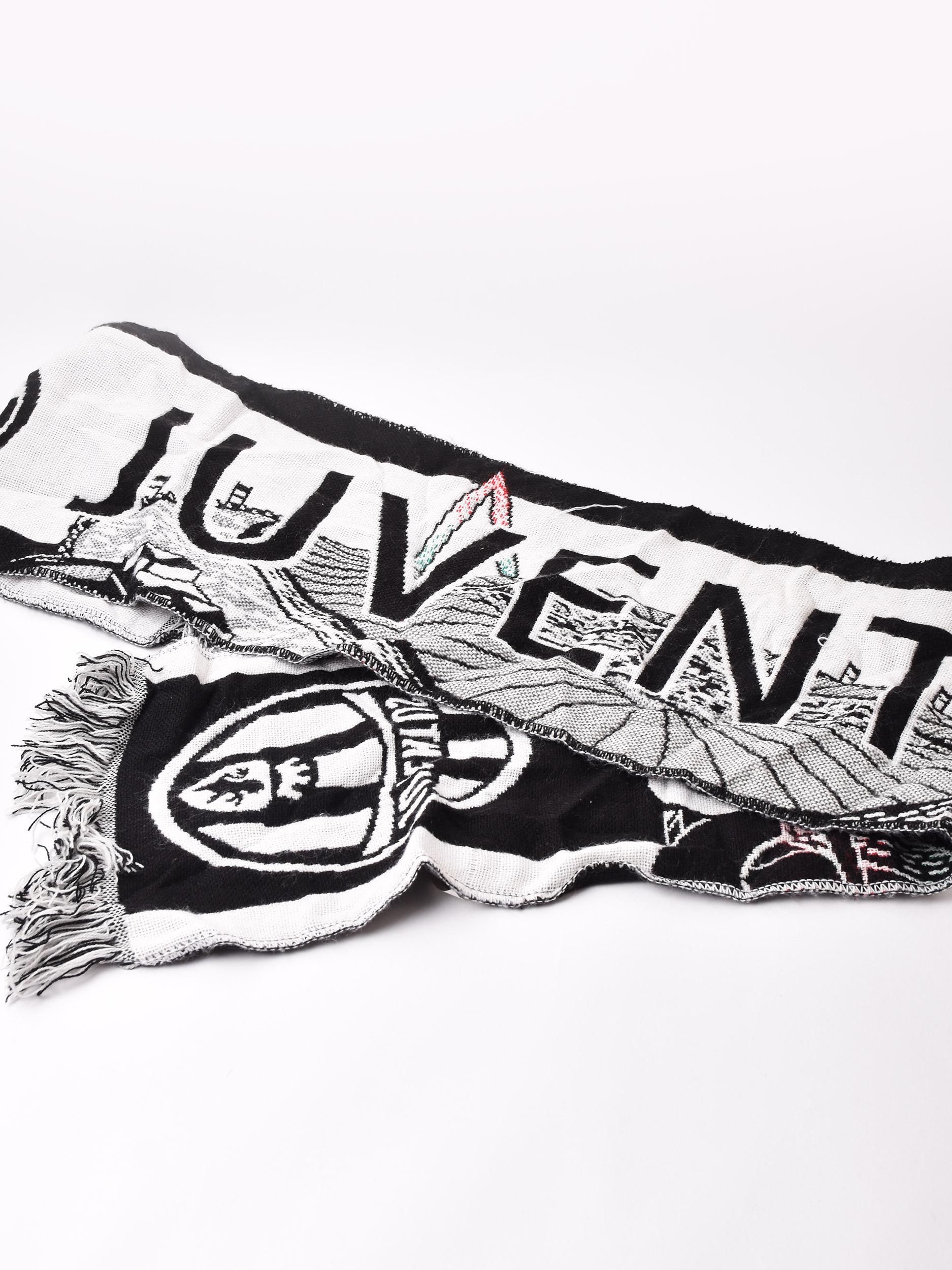 Juventus FC マフラー | オフィシャルグッズ - 古着屋 Juventus FC マフラー | オフィシャルグッズ - 古着屋