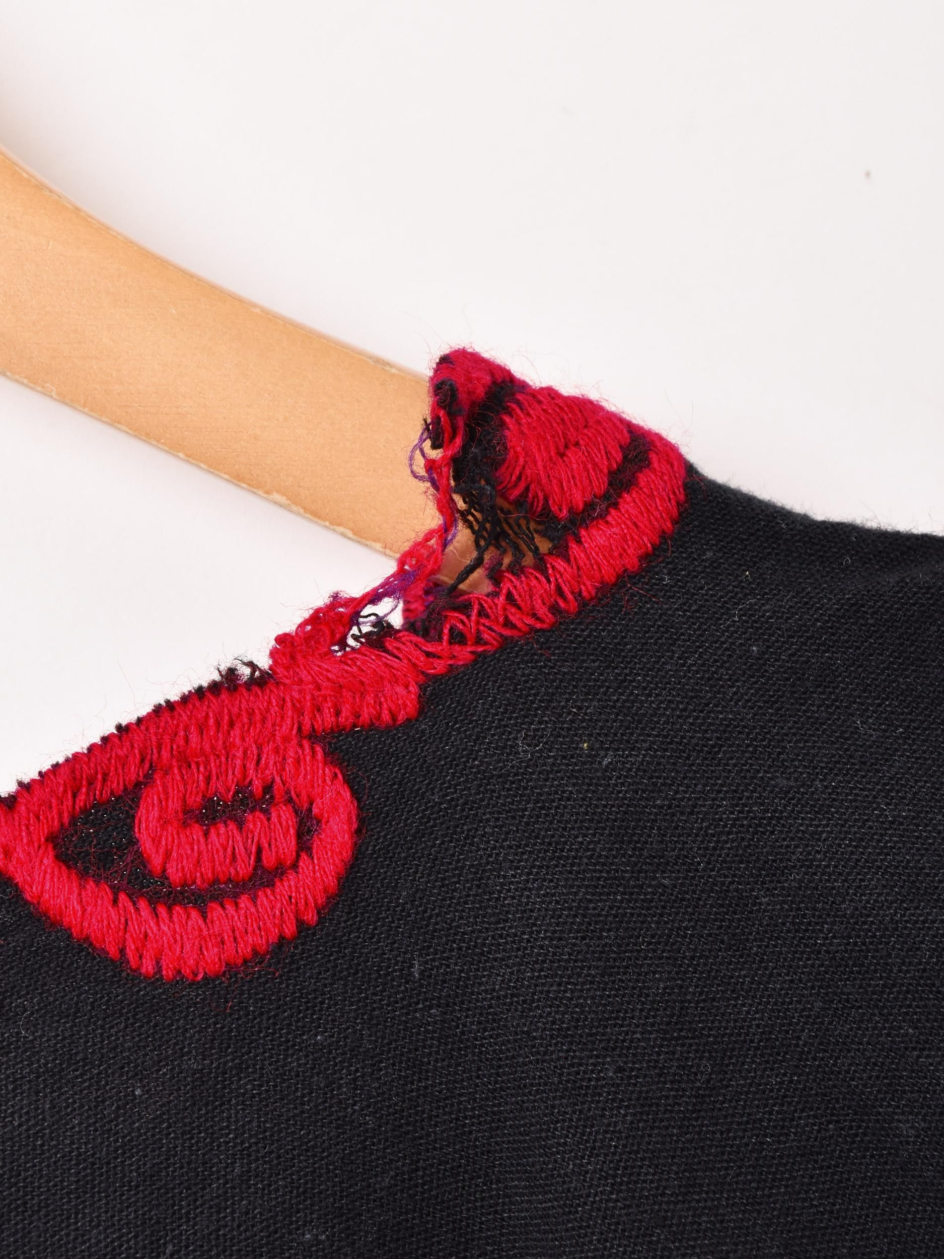 メキシコ刺繍チュニック | ブラックレッド - 古着屋 メキシコ刺繍チュニック | ブラックレッド - 古着屋