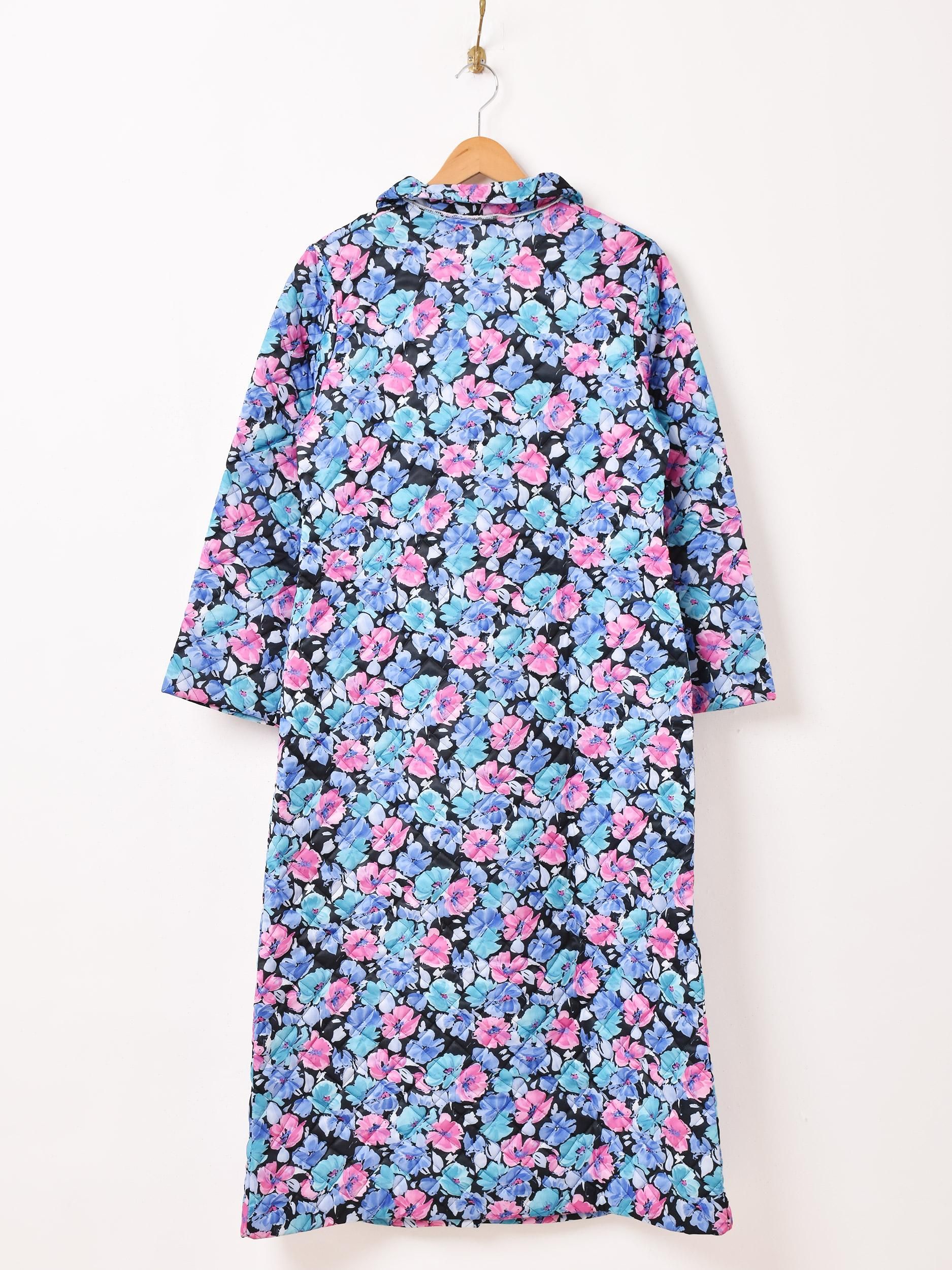 花柄キルティングコート | 暖かくお洒落な一着 - 古着屋