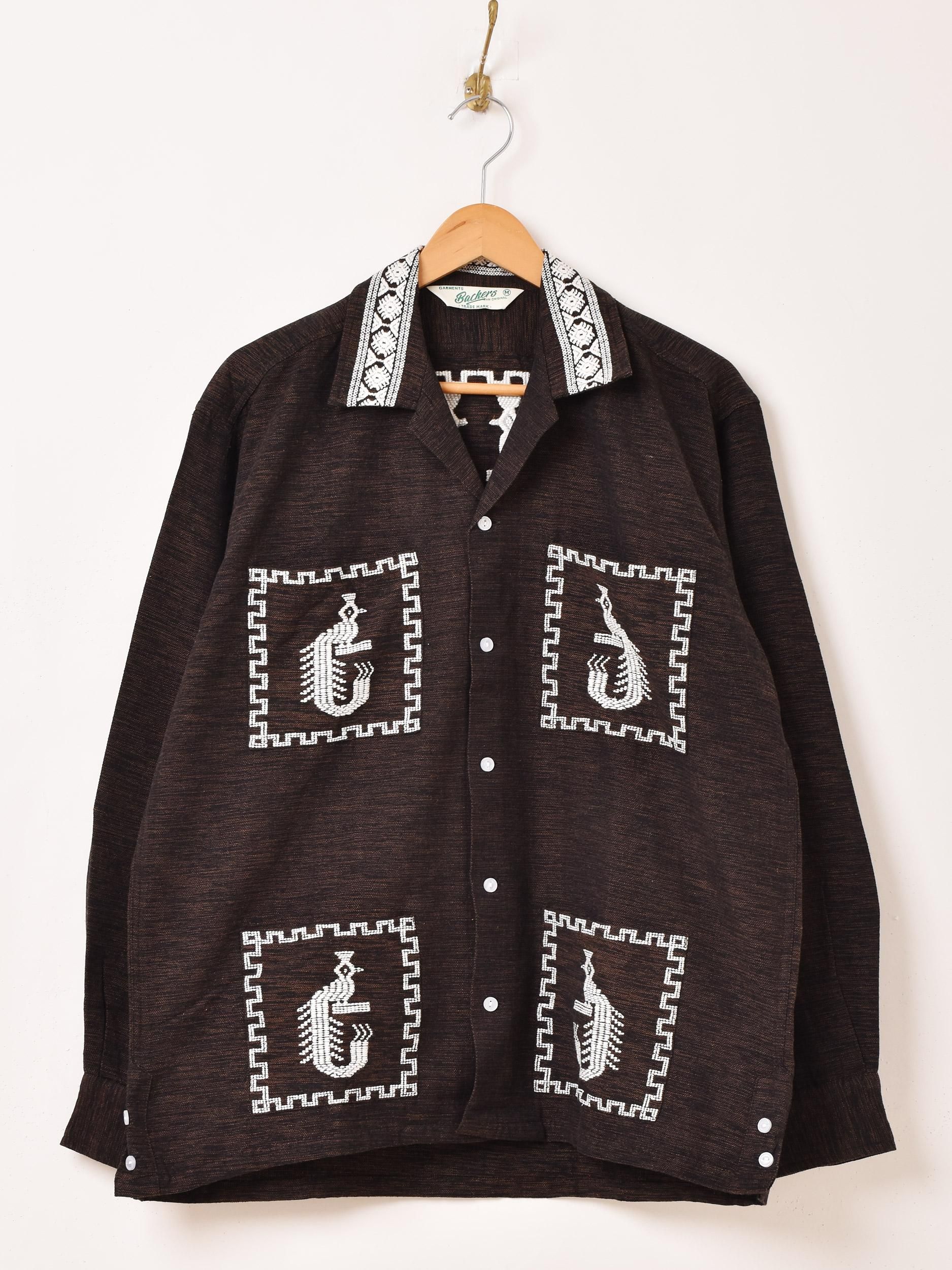 2色展開】「Backers」グアテマラデザイン 刺繍 長袖シャツ ネイビー