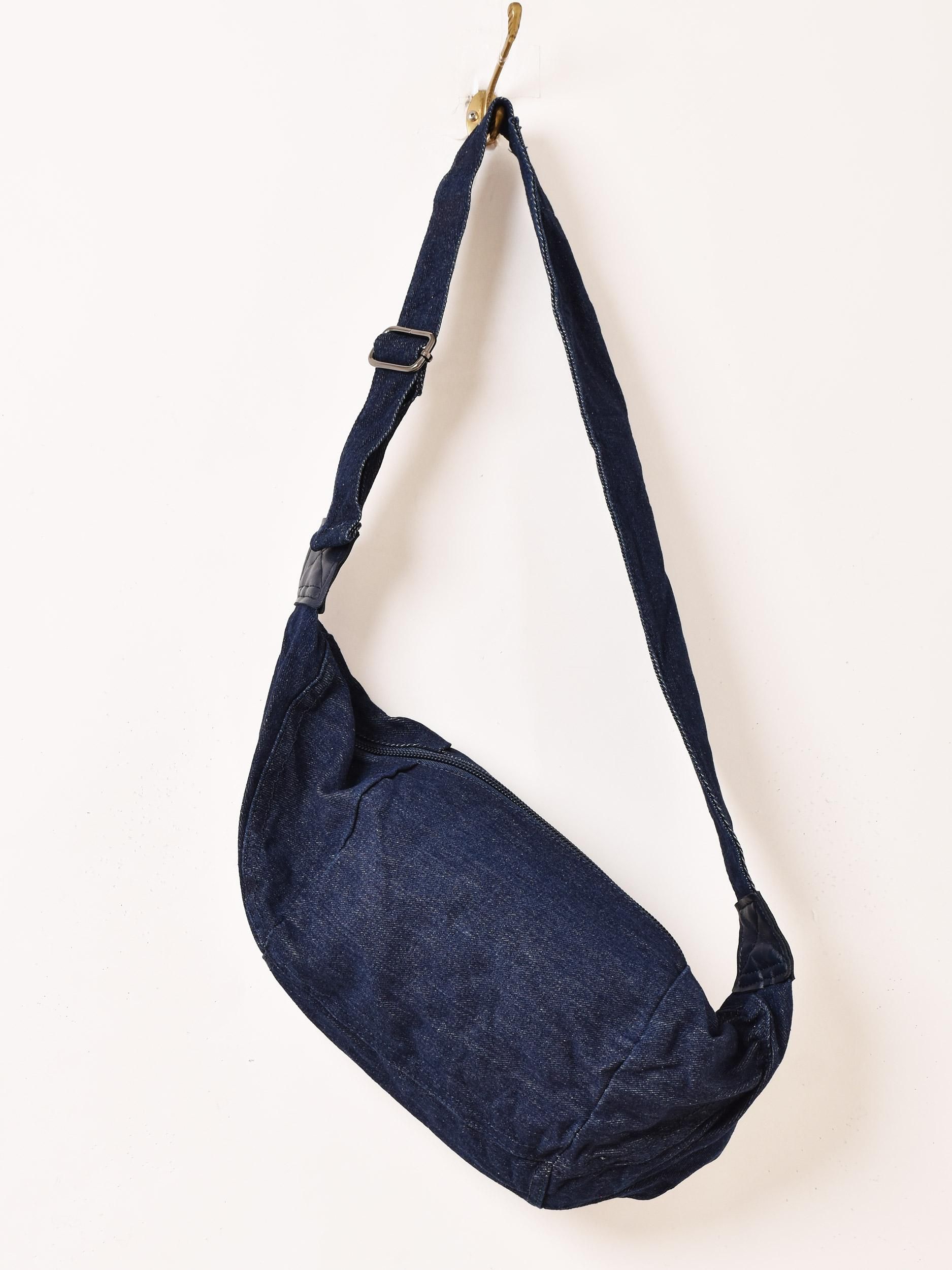 2色展開】ワイドストラップ デニム ショルダーバッグ ネイビー - 古着