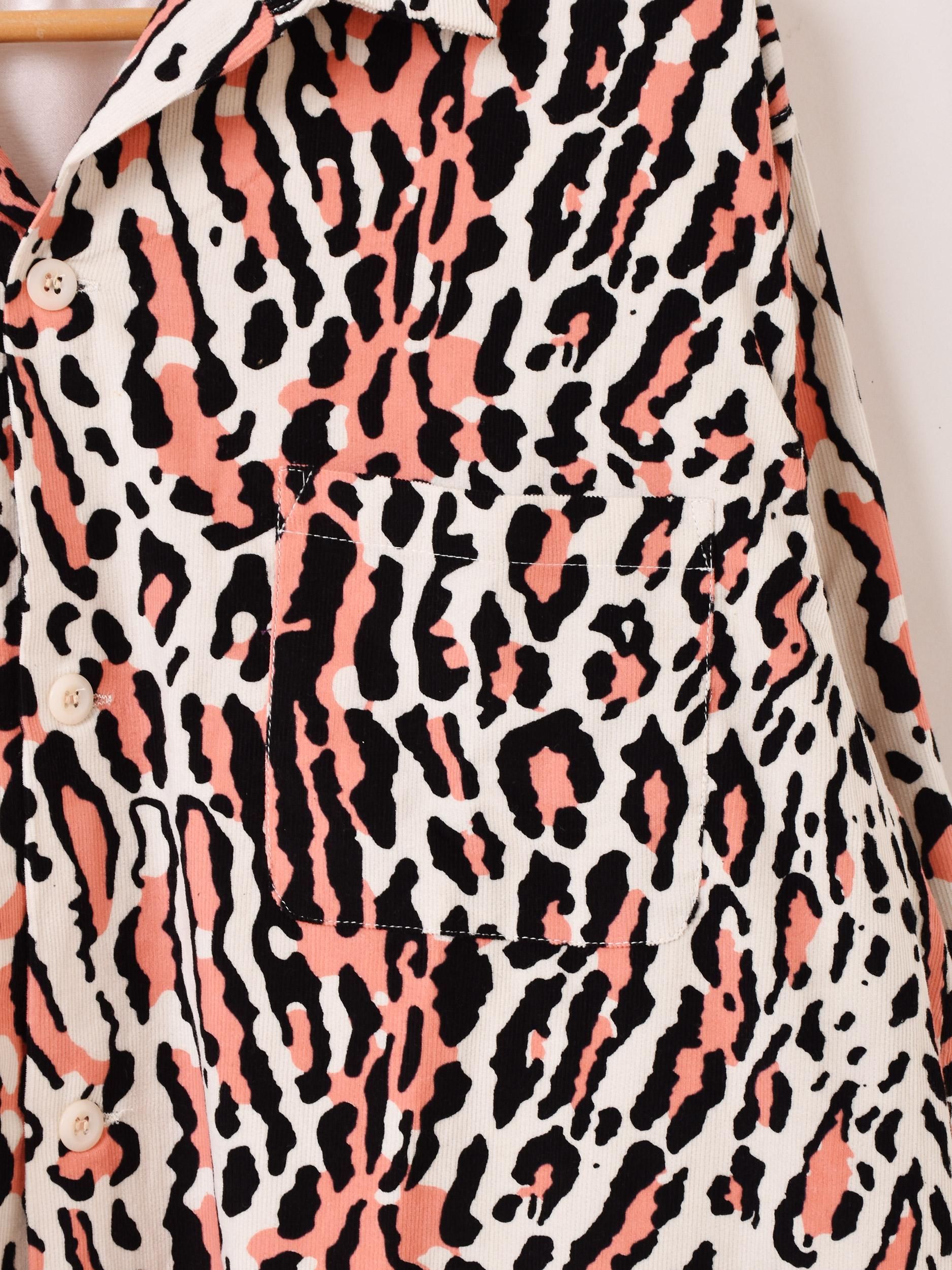 2色展開】「Backers」レオパード柄 コーデュロイ 長袖シャツ ピンク