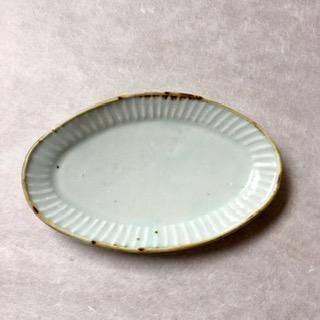 山口利枝 渕鉄しのぎ楕円皿 - うつわ羊 online shop