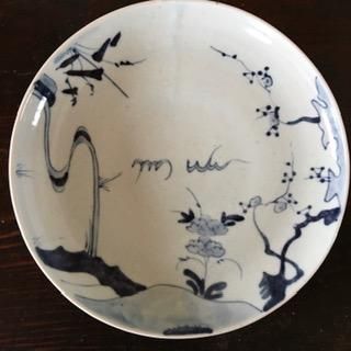 藤塚光男「流水梅に草花文8寸皿(石)」 - うつわ羊 online shop 藤塚光男「流水梅に草花文8寸皿(石)」 - うつわ羊 online shop