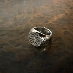  ּ / Flower Cloisonne Signet Ring  