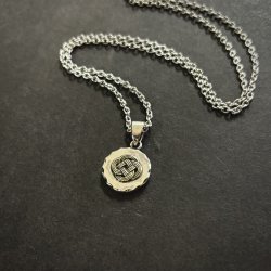  M I Z U H I K I     Forging Coin Necklace.