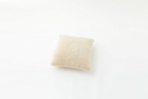 CUSHION - SQUARE<br>＜CREAM<br> (MOON LIGHT)<br>- UKCURLY＞