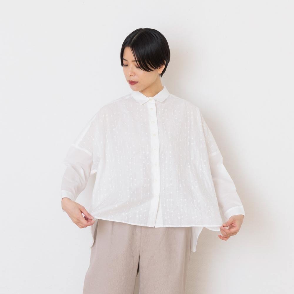 美品 Plantation 綿100％ピンタックステッチ刺繍二重襟シャツホワイト 美品 Plantation 綿100％ピンタックステッチ刺繍二重襟シャツ