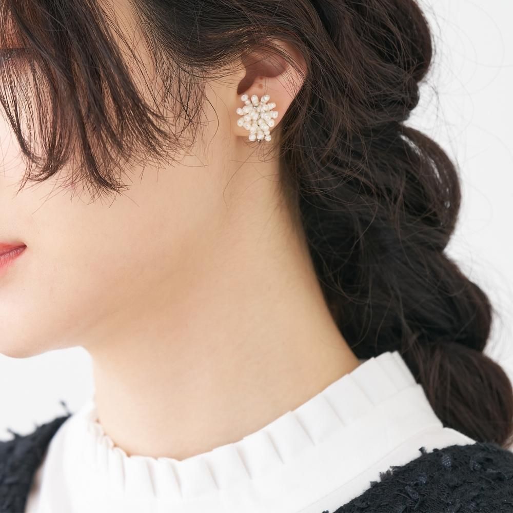 utilité×tane 淡水パール フラワーイヤリング - STAMPS utilité×tane 淡水パール フラワーイヤリング - STAMPS