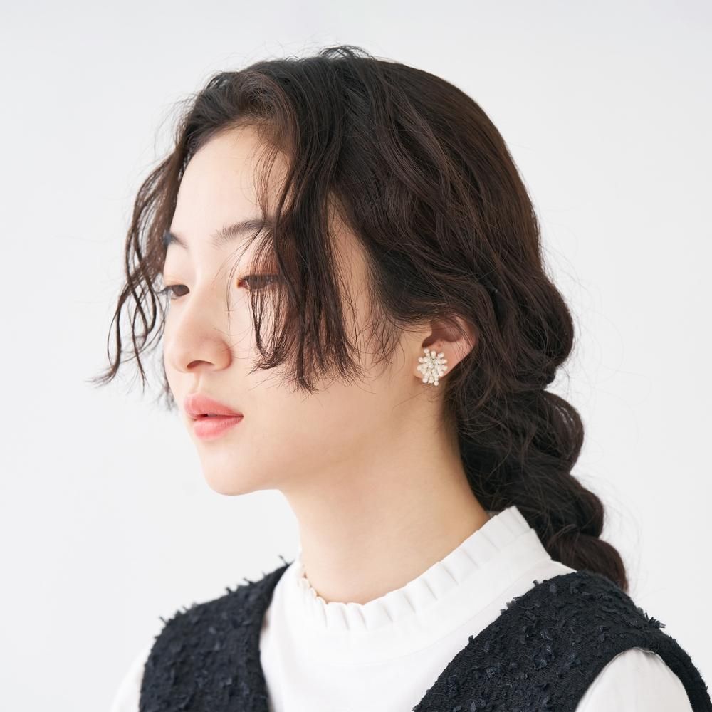 utilité×tane 淡水パール フラワーイヤリング - STAMPS