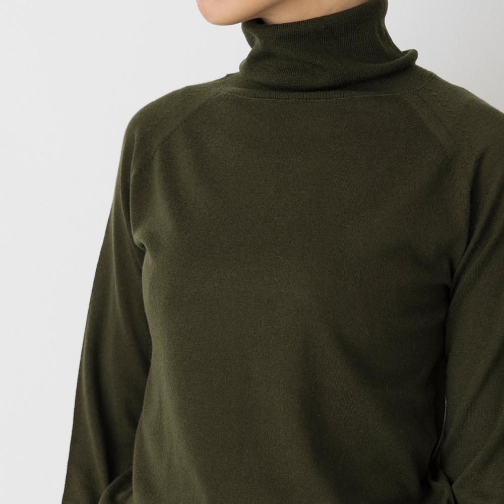 スムースウールタートルネックニット | STAMPS ONLINE STORE