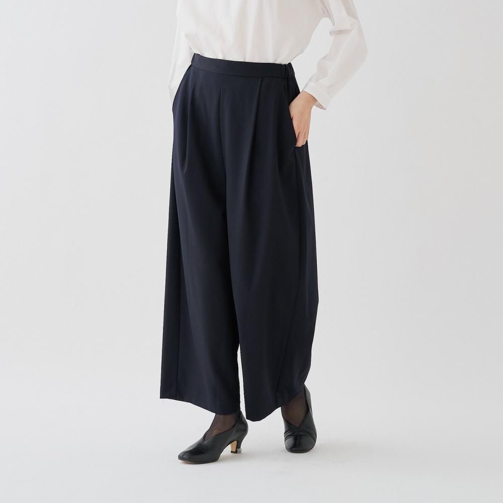 utilite(ユティリテ)  マキシ丈タックパンツ(濃紺) utilite(ユティリテ) マキシ丈タックパンツ(濃紺) 楽天市場