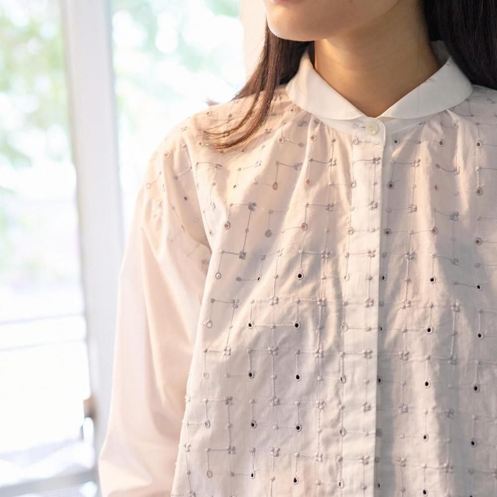 60コットンローン刺繍ブラウス | Loska - STAMPS ONLINE STORE
