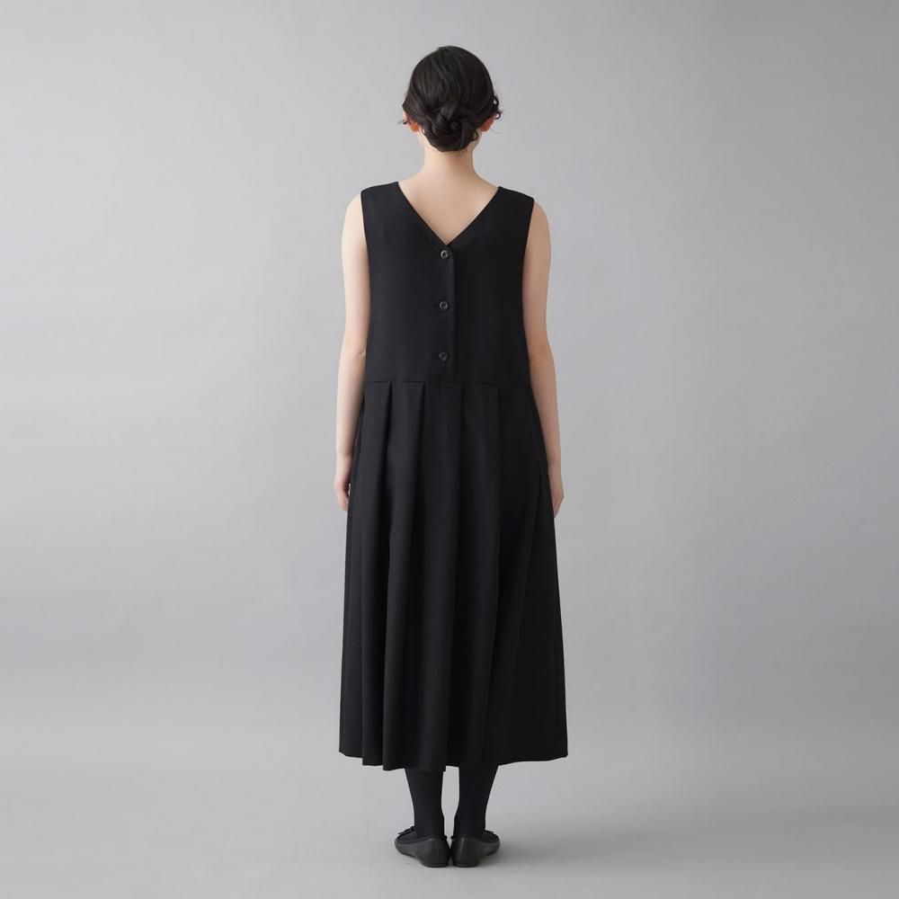 LOISIR ウールサキソニージャンパースカート 黒 LOISIR（ロワズィール）の「エステルウールサキソニージャンパー