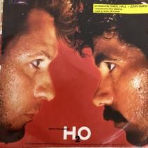 DARYL HALL  JOHN OATES / MANEATER / PB-13354 / EP